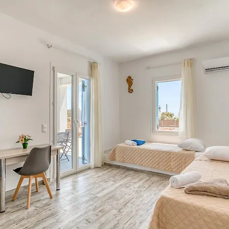 Ippocampos Seaside Serenity - Unwind At Paros Poolside Retreats Alikí