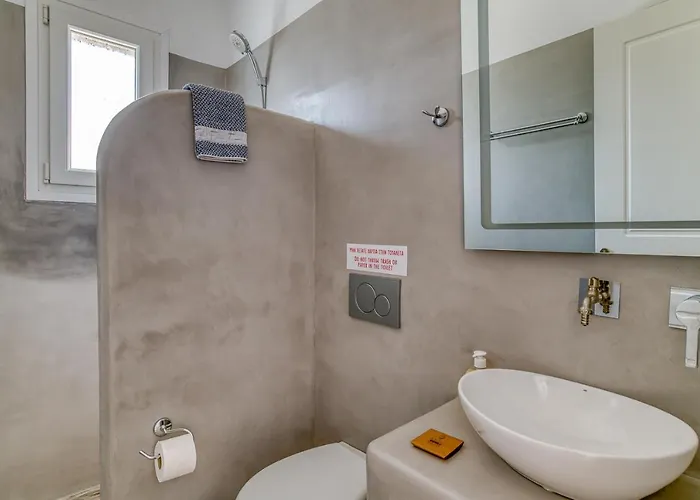 Apartment Ippocampos Seaside Serenity - Unwind At Paros Poolside Retreats