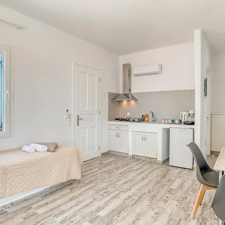Lägenhet Ippocampos Seaside Serenity - Unwind At Paros Poolside Retreats *