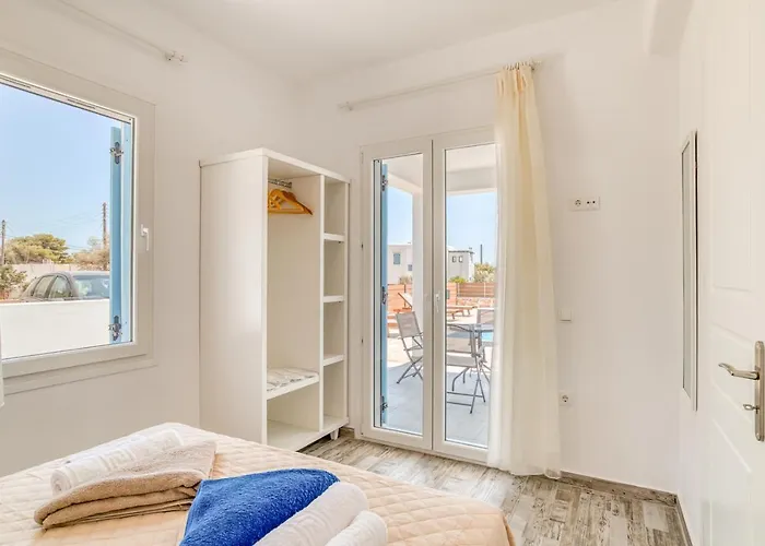 Ippocampos Seaside Serenity - Unwind At Paros Poolside Retreats Διαμέρισμα *