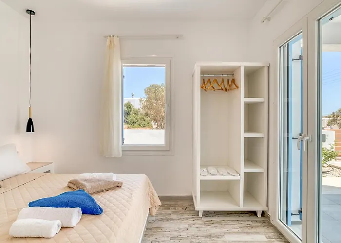 Ippocampos Seaside Serenity - Unwind At Paros Poolside Retreats